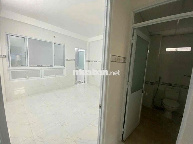 cho thuê nhà nguyên căn tx 33 q12 giá 6tr 2p ngu