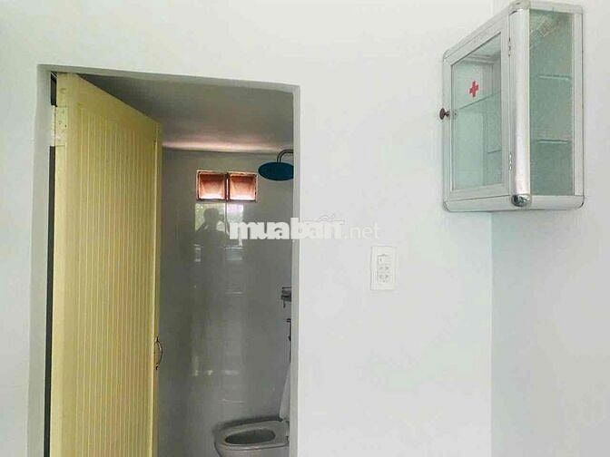 NHÀ SÂN VƯỜN NGANG 15M HẺM TẢI,GẦN VẠN PHÚC CITY,4PN SẴN 4 MÁY LẠNH