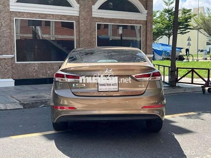 Hyundai Elantra 1.6 AT 2016 Nâu 127.000 km