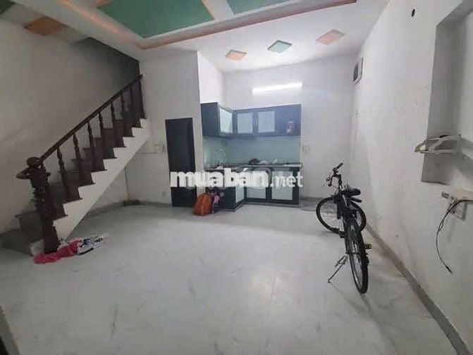 Cho thuê nhà Bình Long, 3 tầng 3pn2wc, 5 x 6m, chỉ 7.5tr/tháng