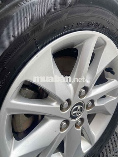 Toyota Innova 12/2016 Bạc Số sàn 2.0L gia đình