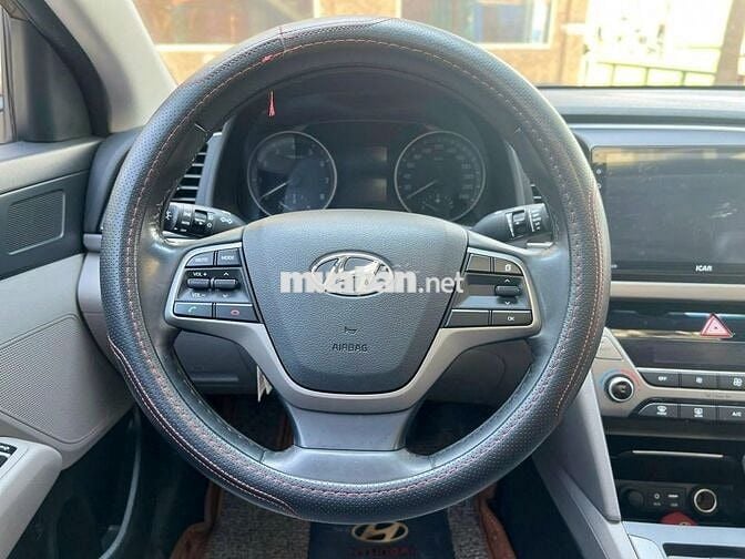 Hyundai Elantra 1.6 AT 2016 Nâu 127.000 km