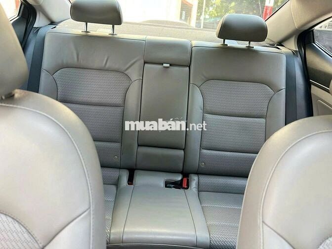 Hyundai Elantra 1.6 AT 2016 Nâu 127.000 km