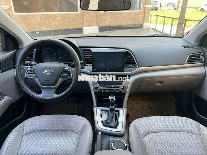 Hyundai Elantra 1.6 AT 2016 Nâu 127.000 km