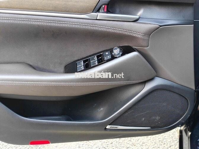 🔴 Mazda 6 2.5L Signature 2022 Đen 28.000 km