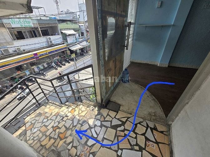Cho thuê MT Lầu2(4,5×8) Bùi ĐTúy P.BThạnh,lối đi riêng,sân xe Ở,KD
