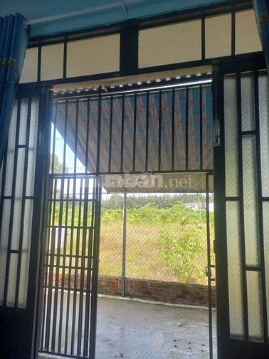 Tôi chủ nhà cần bán gấp nhà Long Hậu ( Long An cũ), sát TPHCM, giá 1ty
