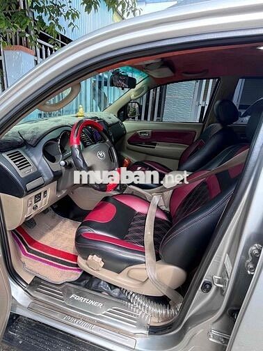 Toyota Fortuner 2009 Số sàn Máy dầu Bạc
