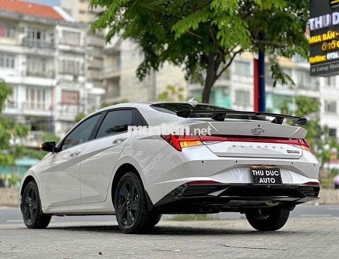 Hyundai Elantra 2024 1.6AT ĐB 3000km Trắng