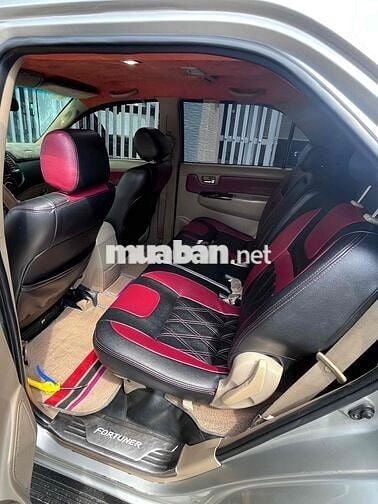 Toyota Fortuner 2009 Số sàn Máy dầu Bạc