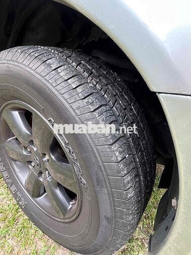 Toyota Fortuner 2009 Số sàn Máy dầu Bạc