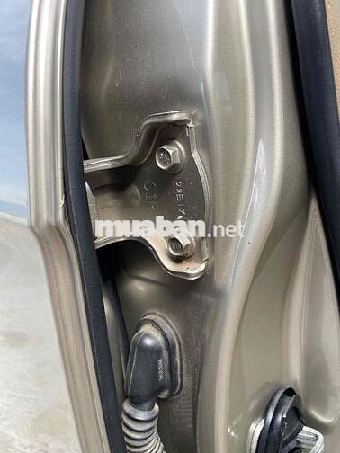 Chevrolet Captiva 2010 Vàng cát 80k km