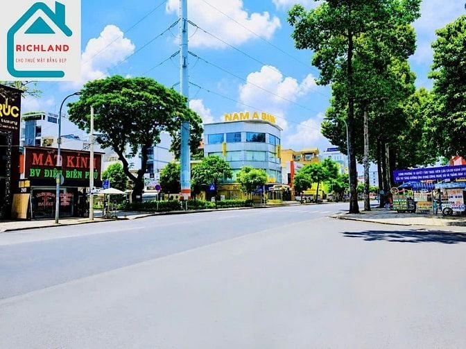 CHO THUÊ NHÀ MT 249 LÝ THƯỜNG KIỆT, P.15, Q.11 -DT: 12.5m x 24m