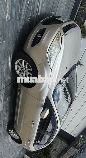 FORD FOCUS 1.8 AT Vàng cát Tự động