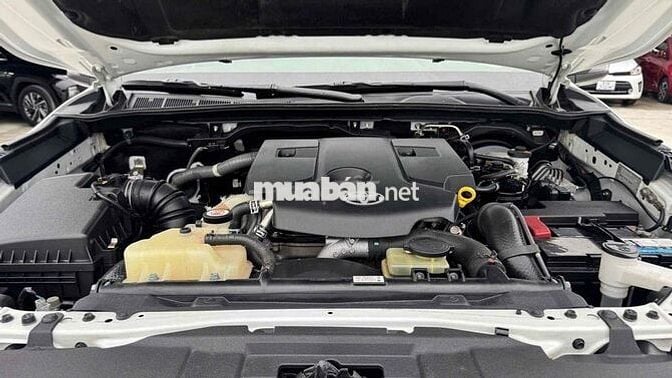 Toyota Fortuner Legender 2021 2.4 AT 4x2 Trắng