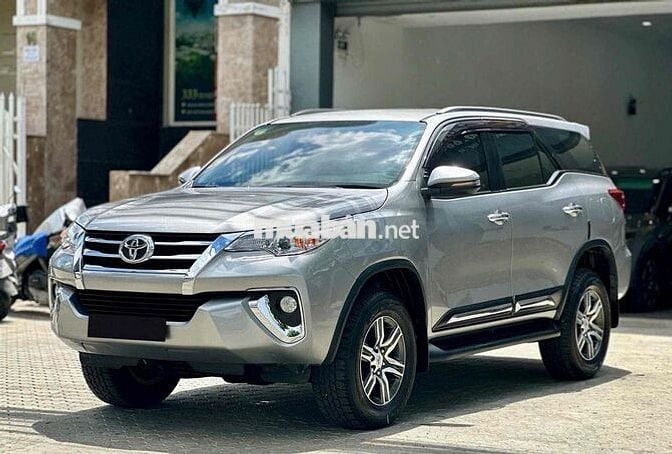 Toyota Fortuner 2018 2.4G 4x2AT Bạc Biển số 51
