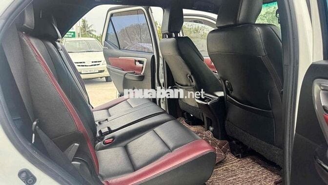 Toyota Fortuner Legender 2021 2.4 AT 4x2 Trắng