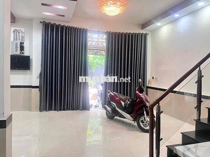 GÓC 2MT ( GẦN CHỢ CẦU ĐỒNG ) TRỆT LẦU 3PN 2WC. SẴN NỘI THẤT