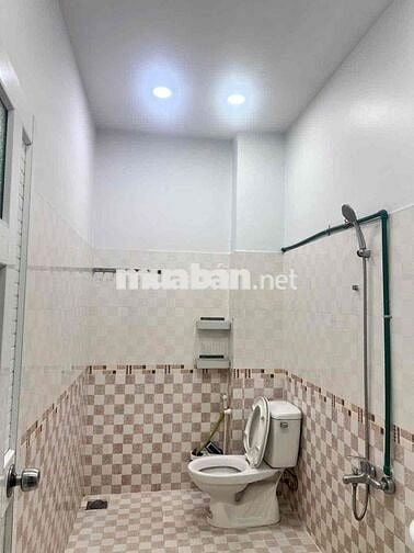 GÓC 2MT ( GẦN CHỢ CẦU ĐỒNG ) TRỆT LẦU 3PN 2WC. SẴN NỘI THẤT