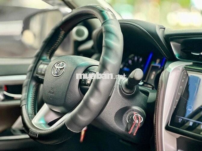 Toyota Fortuner 2018 2.4G 4x2AT Bạc Biển số 51