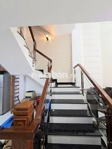NHÀ ĐẸP Ở NGAY- HẺM XE HƠI THÔNG-PHƯỜNG 15- TÂN BÌNH- DT 4X14- 5 TẦNG