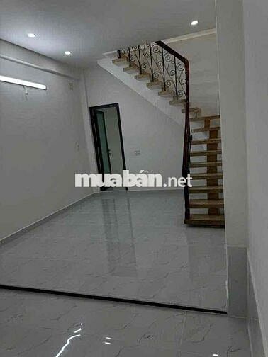 Chính Chủ Cho Thuê Nhà Mới Q.1 Ngay Trần Đình Xu 2T 3pn 2wc Giá 15tr Ạ