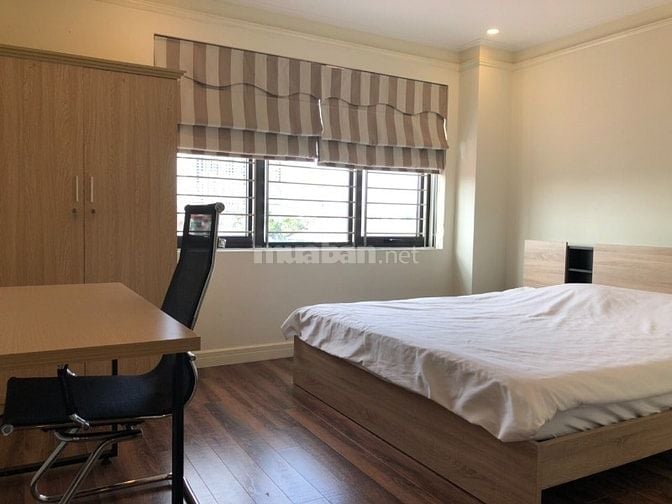 Cho thuê căn hộ 2 ngủ 70m2 tại phố Đội Cấn giá 13tr/ tháng