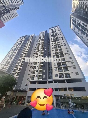 Bán căn 2PN-2WC Block C view hồ bơi ban công hướng Nam 