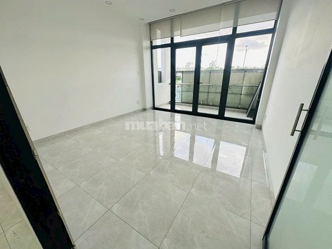 Nguyên căn MT DQH phù hợp mở cửa hàng, Cty, spa, nha khoa....