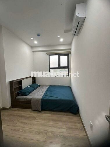 Bán căn 2PN-2WC Block C view hồ bơi ban công hướng Nam 