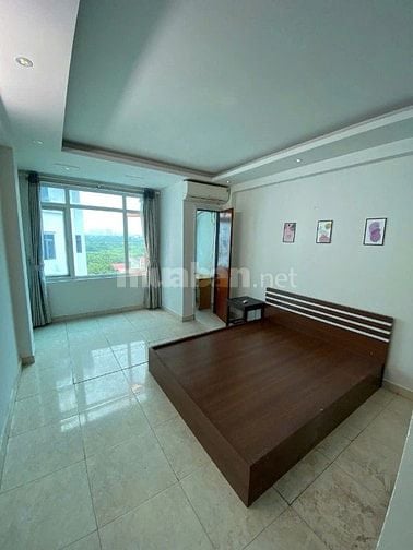 Cho thuê nhà 65m2 x 7 tầng,12 phòng ccmn, thang máy, ô tô ở Phú Diễn