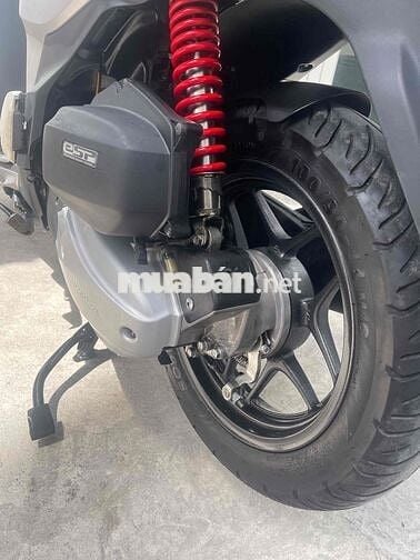 SH mode 2020 xe đẹp máy zin êm giá chỉ 40tr