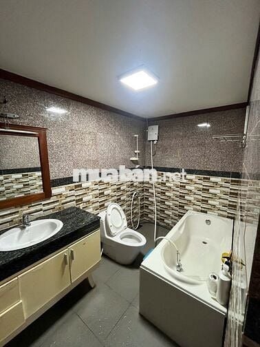 CHO THUÊ CĂN HỘ CHUNG CƯ CAO CẤP QUẬN 8