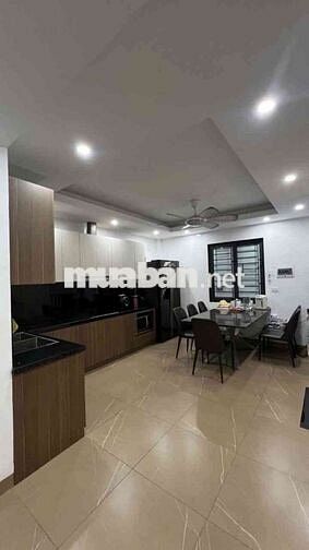 văn la VănPhú 50m mt5,4m 5tầng,vỉa hè,nhà đẹp,vừa ở kết hợp kinh doanh