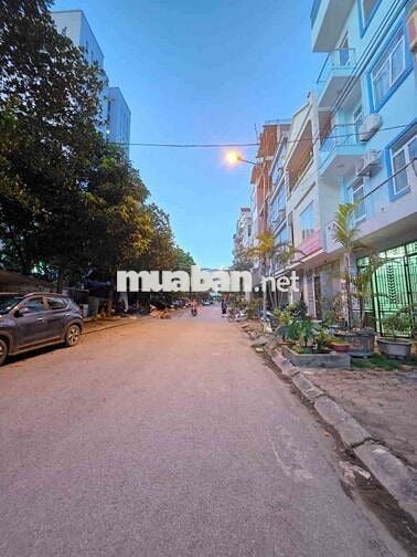 văn la VănPhú 50m mt5,4m 5tầng,vỉa hè,nhà đẹp,vừa ở kết hợp kinh doanh