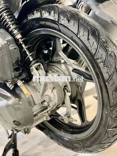 Air Blade 125 4Val Đặc Biệt 2024 Đen Vàng Biển 60
