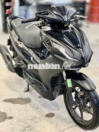 Air Blade 125 4Val Đặc Biệt 2024 Đen Vàng Biển 60