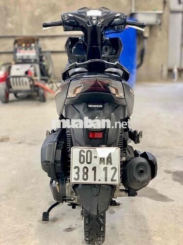 Air Blade 125 4Val Đặc Biệt 2024 Đen Vàng Biển 60