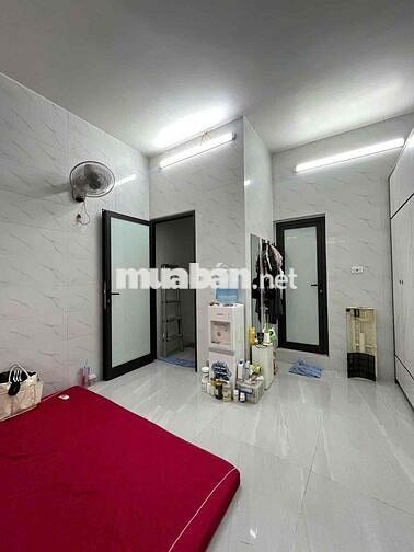 Bán nhà phố Đào Tấn, 10m oto, dân xây 21m*5T tặng full NT ở ngay