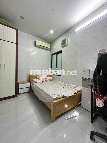 Bán nhà phố Đào Tấn, 10m oto, dân xây 21m*5T tặng full NT ở ngay