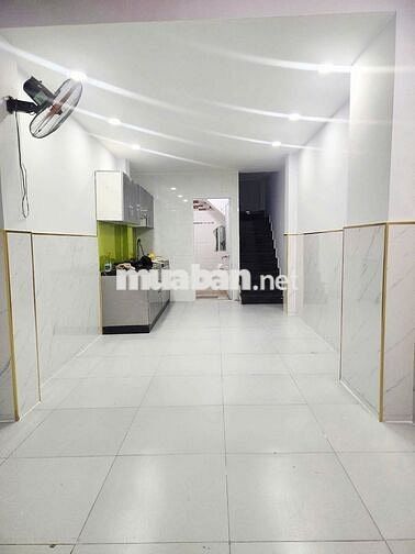 CẦN BÁN NHÀ HẺM TÂN VĨNH QUẬN 4