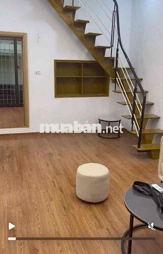 Bán căn hộ TT Kim Mã, sân rộng, 28/70m, 2 ngủ 2wc đầy đủ NT ở ngay