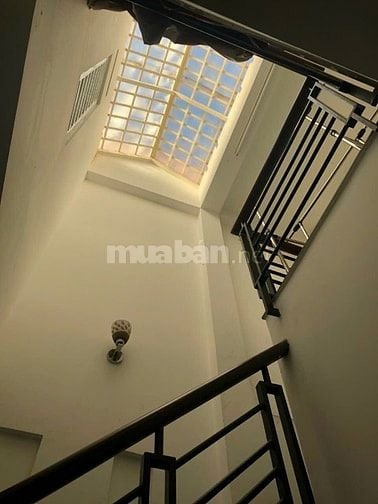 Cô Hương bán nhà hẻm ôtô 3,2m×14m 3L 4PN 3WC SHCC xây BTCT đẹp 8,6ty