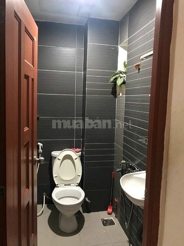 Cô Hương bán nhà hẻm ôtô 3,2m×14m 3L 4PN 3WC SHCC xây BTCT đẹp 8,6ty