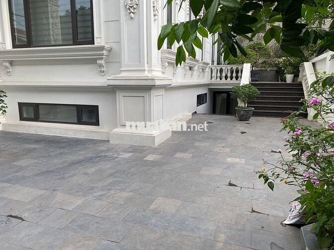 CHO THUÊ BIỆT THỰ KIỂU PHÁP | 35 TRIỆU/THÁNG | 5 TẦNG | 10PN | GIA LÂM