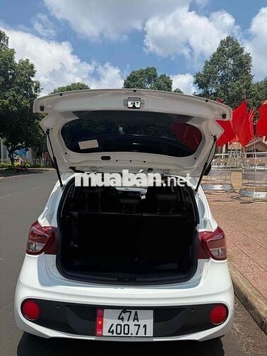 Hyundai i10 AT 2020 Trắng Tự động 55756 km