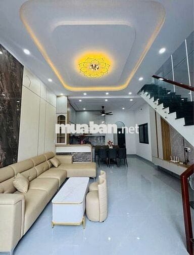 VỢ CHỒNG EM CẦN NHƯỢNG LẠI CĂN NHÀ MỚI XÂY SHR NGAY TP BIÊN HÒA