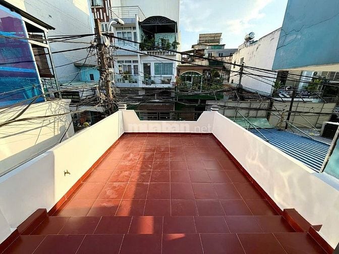 nhà mặt tiền 3,5x17 NGUYỄN ĐÌNH CHIỀU. XE HƠI ĐẬU TRONG NHÀ