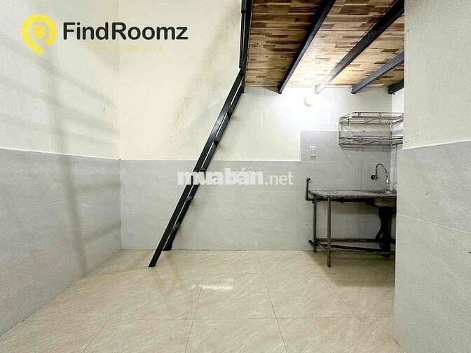 DUPLEX GIÁ RẺ GÁC CAO NGAY CV LÀNG HOA