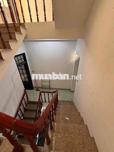 Cho thuê tầng 2 và tầng 3 nhà mặt tiền đường Hồ Tùng Mậu